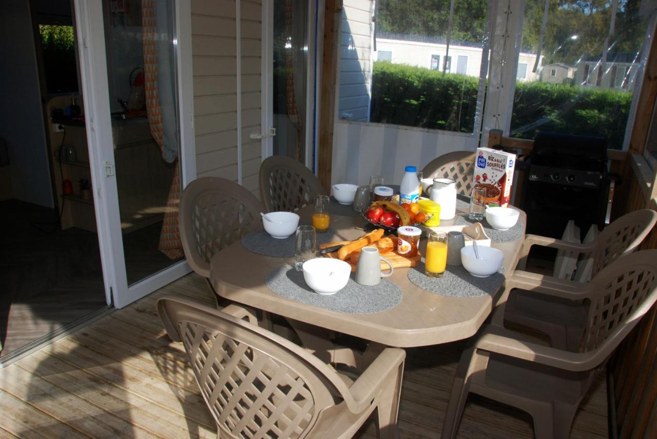 Mobilhome 2Ch Climatise-Terrasse Fermee-4 Velos-Camping 4 Etoiles Les Charmettes Ле-Мат Экстерьер фото