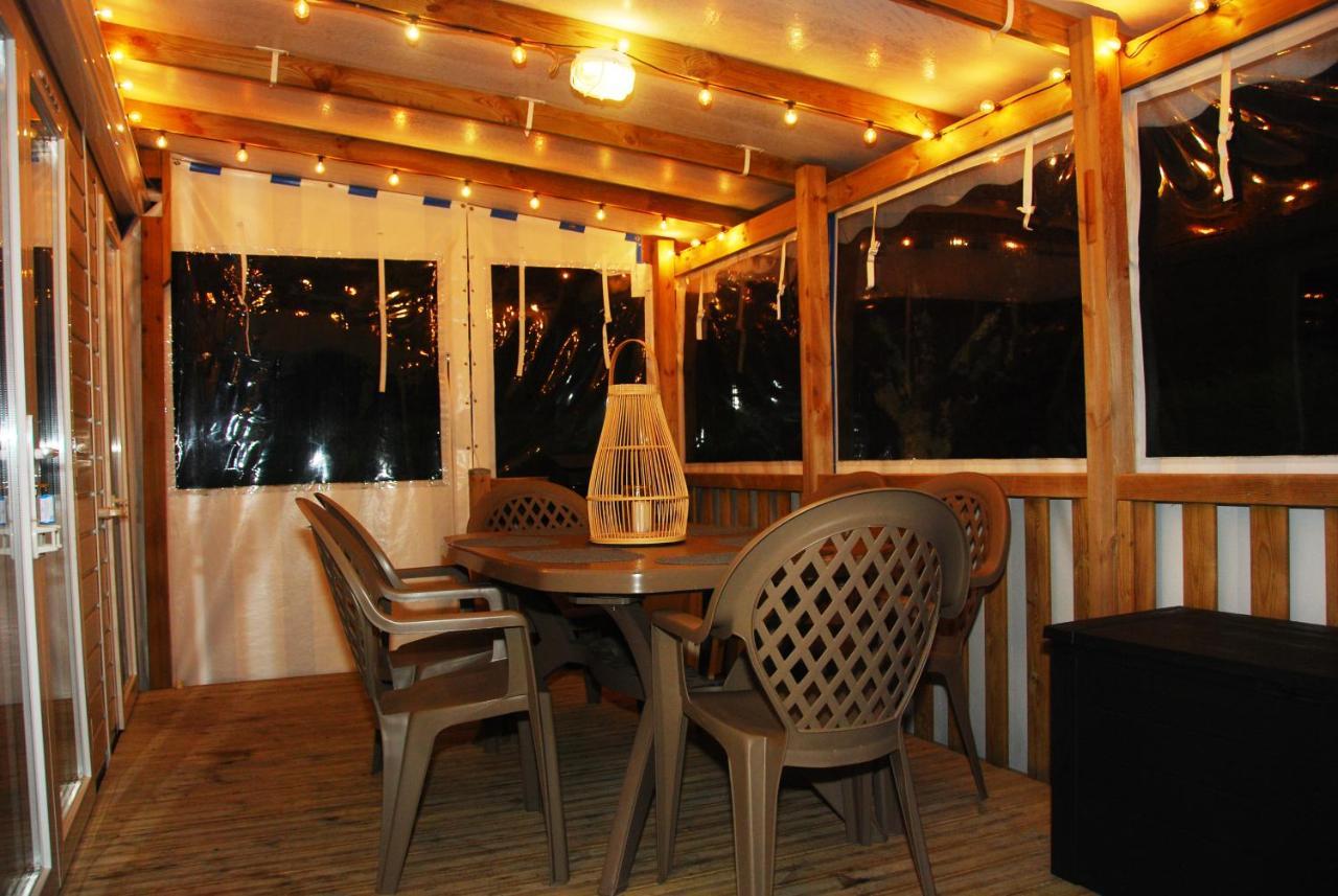 Mobilhome 2Ch Climatise-Terrasse Fermee-4 Velos-Camping 4 Etoiles Les Charmettes Ле-Мат Экстерьер фото