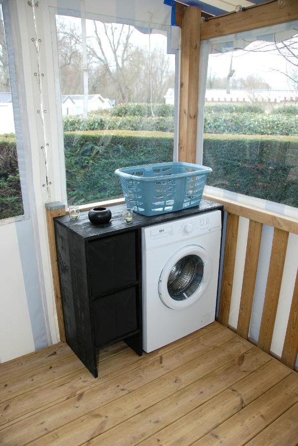 Mobilhome 2Ch Climatise-Terrasse Fermee-4 Velos-Camping 4 Etoiles Les Charmettes Ле-Мат Экстерьер фото