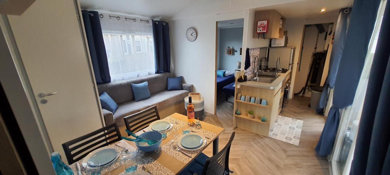 Mobilhome 2Ch Climatise-Terrasse Fermee-4 Velos-Camping 4 Etoiles Les Charmettes Ле-Мат Экстерьер фото